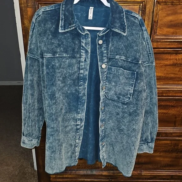 ZENANA Nwots womens Sz Medium Teal Blue Mineral Washed Corduroy Shacket!! - Picture 7 of 8